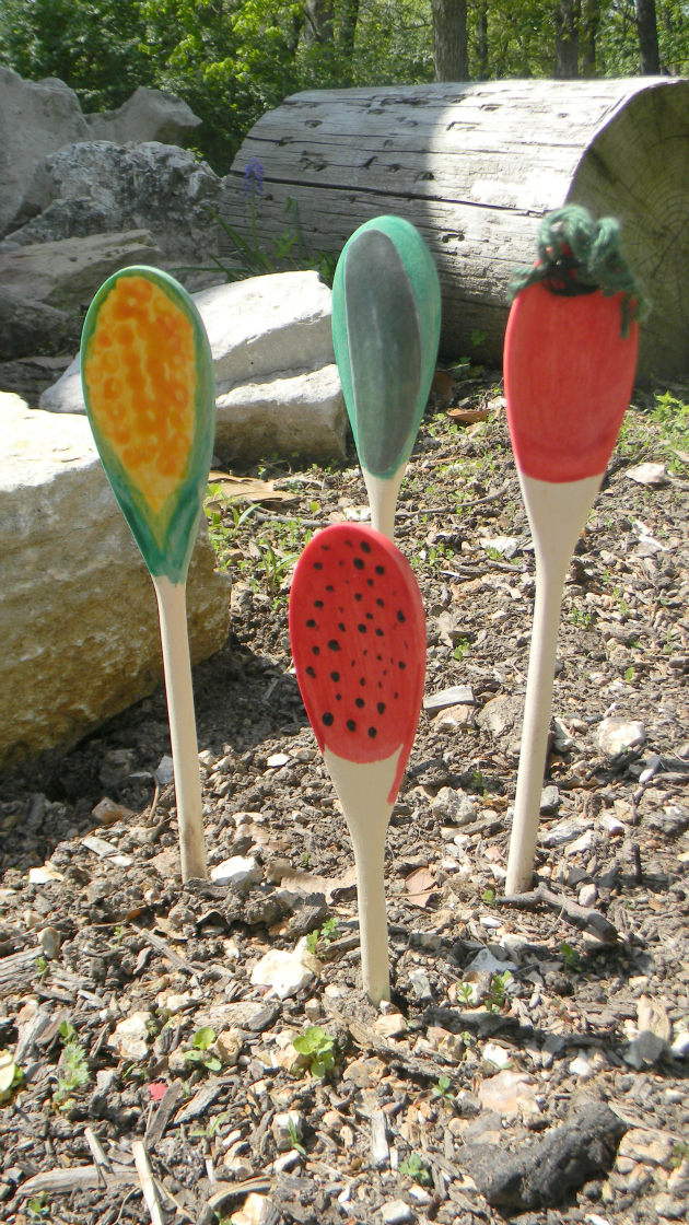 Wooden Spoon Garden Markers | Make Your Own Garden Markers For Cheap With These Ideas 