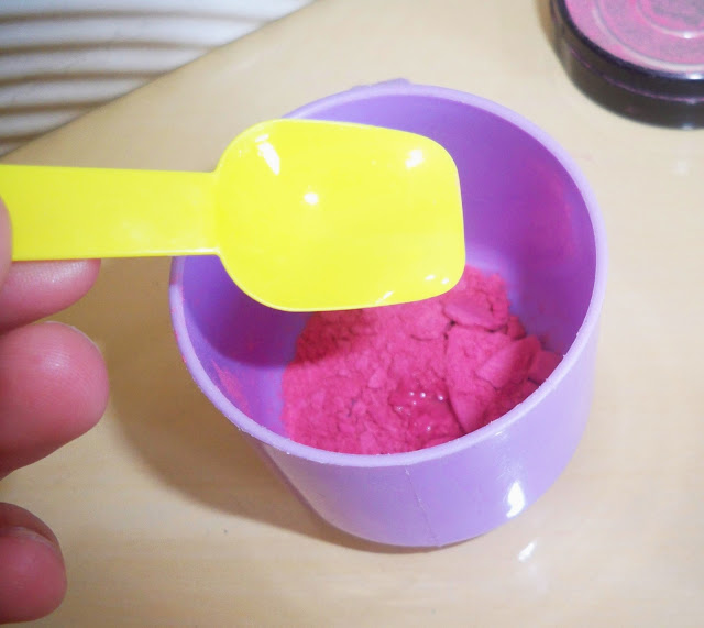 Kenmelly Ferreira Make Como arrumar sombras, blushes ou pós quebrados