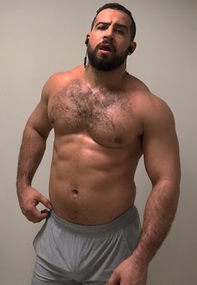 Beefy Stocky Hairy Men Beefy Stocky Hairy Men