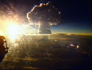 A Tsar Bomba foi a bomba nuclear mais poderosa já construída ou detonada