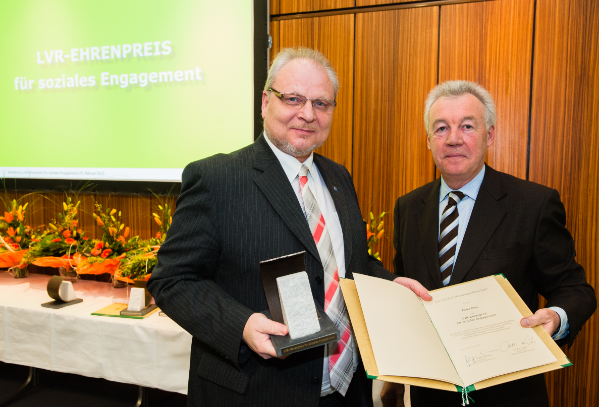 FWG FREIE WÄHLER: LVR verleiht Ehrenpreis für soziales Engagement an ...