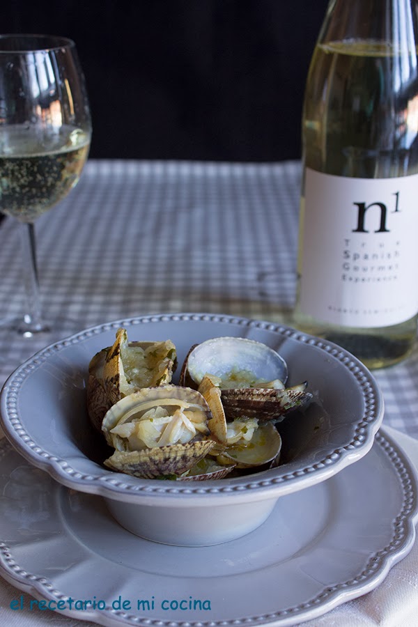 almejas a la marinera