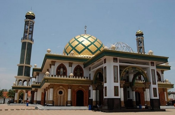 Pesona Keindahan Wisata Makam Muhammad Syaikhona Kholil Bangkalan Ihategreenjello