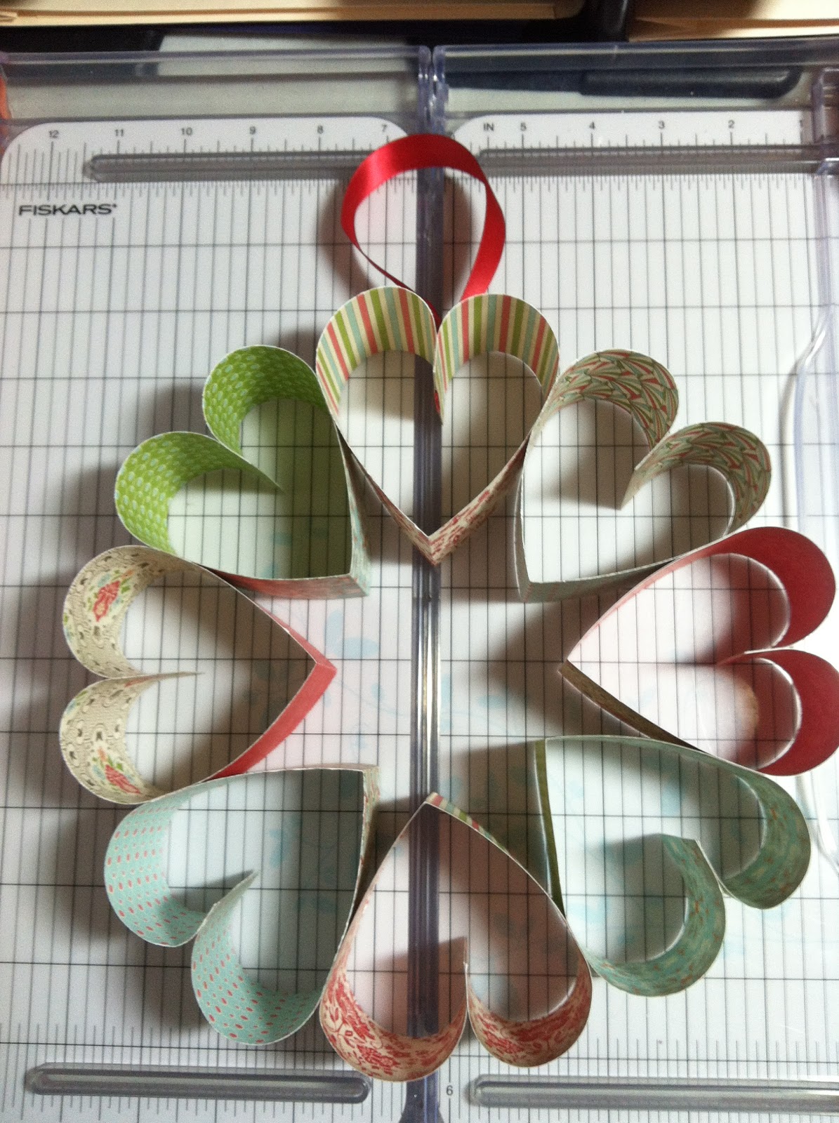 Queen Bea Scraps: Valentine's Day Wreath
