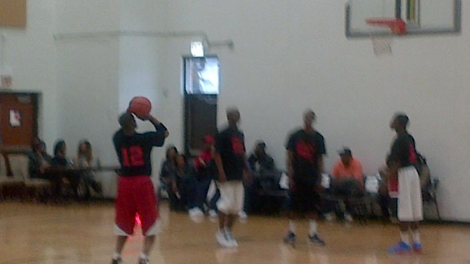 rkellynews ♛ R. Kelly at a Celebrity Basketball Event, May 5
