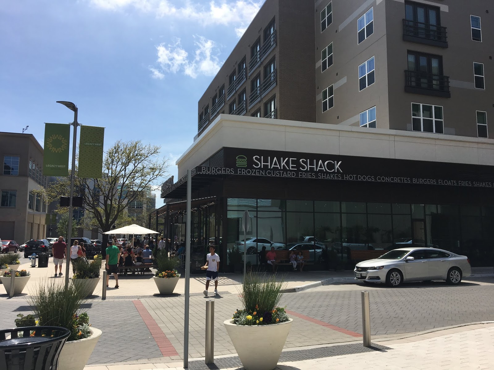 Exploring... Legacy West (Shake Shack + Sprinkles) Life of P Jern