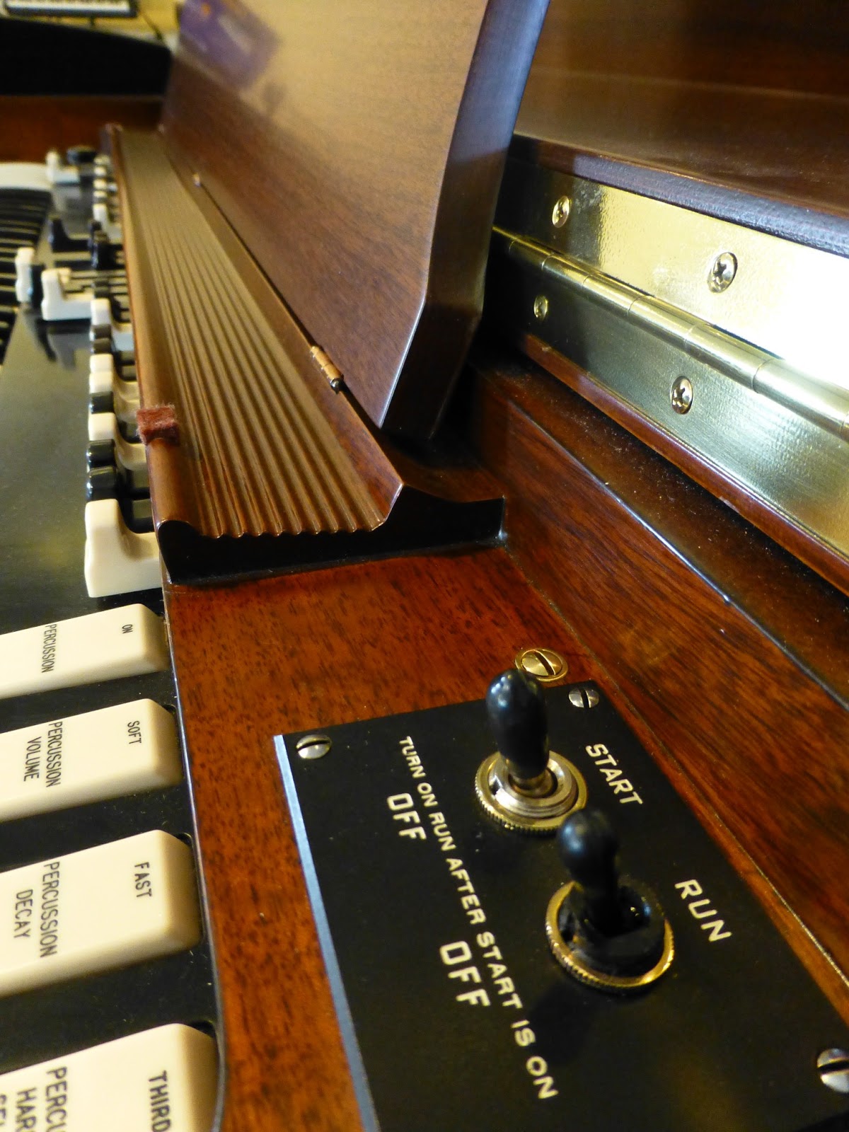 FULLY RESTORED HAMMOND B3