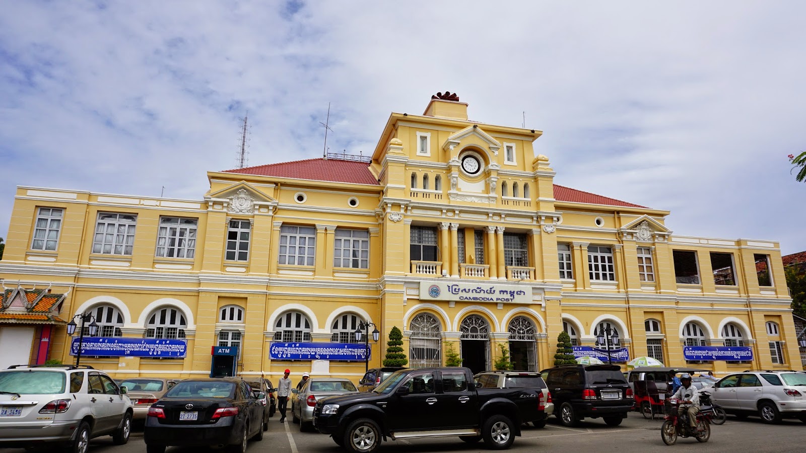 Cambodia Post Office. Stumbled upon this place while figuring out my way to Wat Phnom