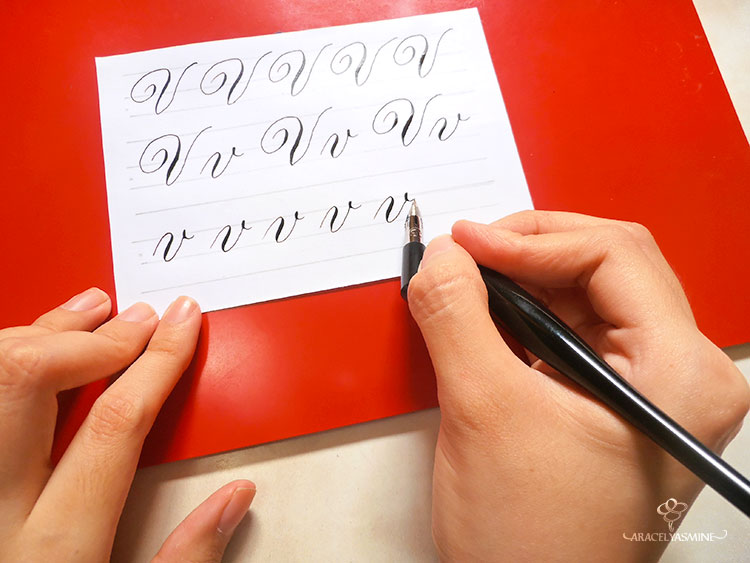 caligrafia copperplate letra V como escribir alfabeto