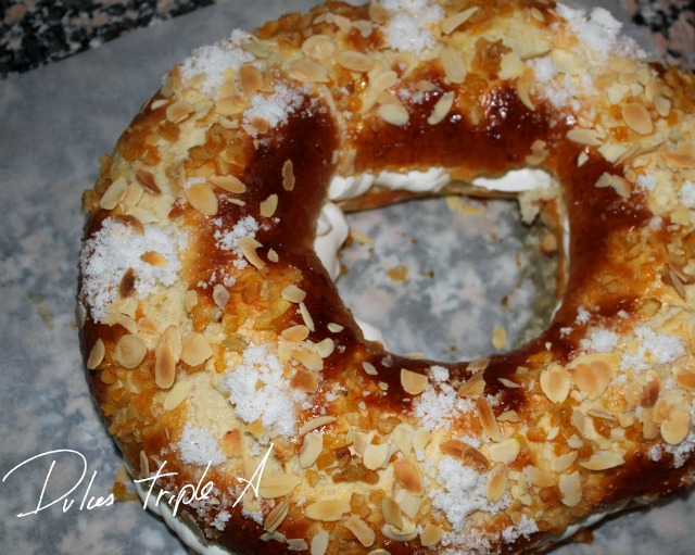 11 Recetas Navideñas del Mundo: Roscón de Reyes | http://bizcochosysancochos.blogspot.com/
