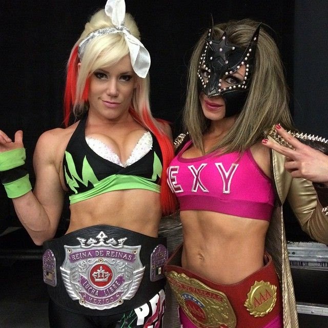 Taya Valkyrie and Sexy Star - AAA Luchadoras.