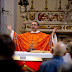 Forza Nuova contesta la messa cantata del prete no global Don Vitaliano
