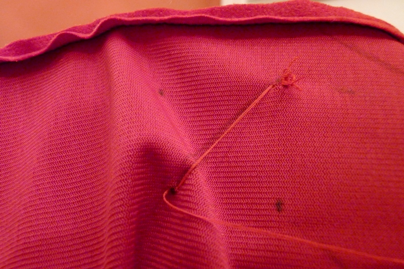 four square walls tutorial how to make a round pintuck pillow