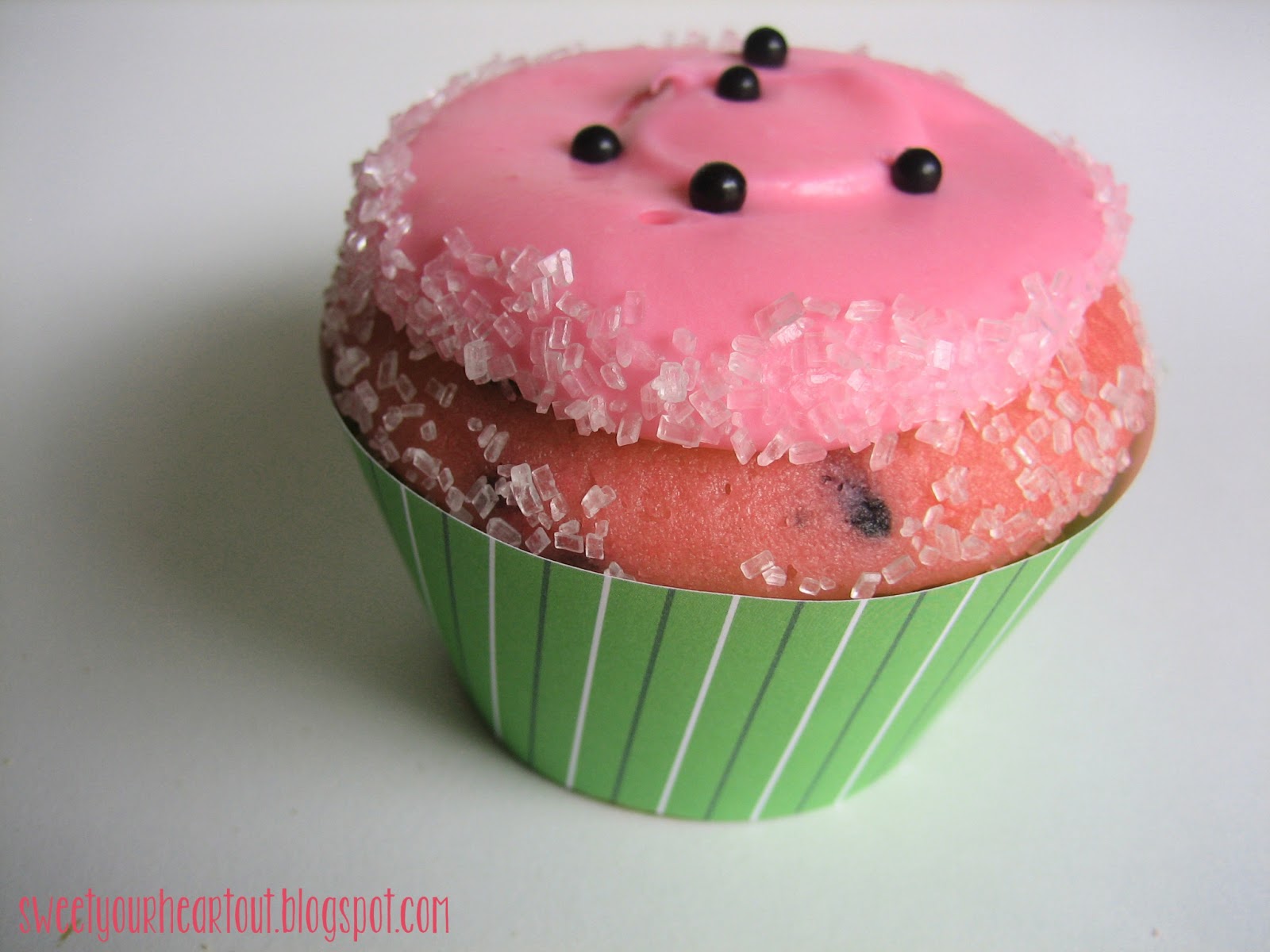 Sweet Your Heart Out Watermelon Cupcakes with Watermelon Cream Cheese