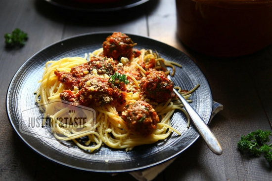 Resep Spaghetti Meatballs Keju dengan Saus Tomat Homemade 