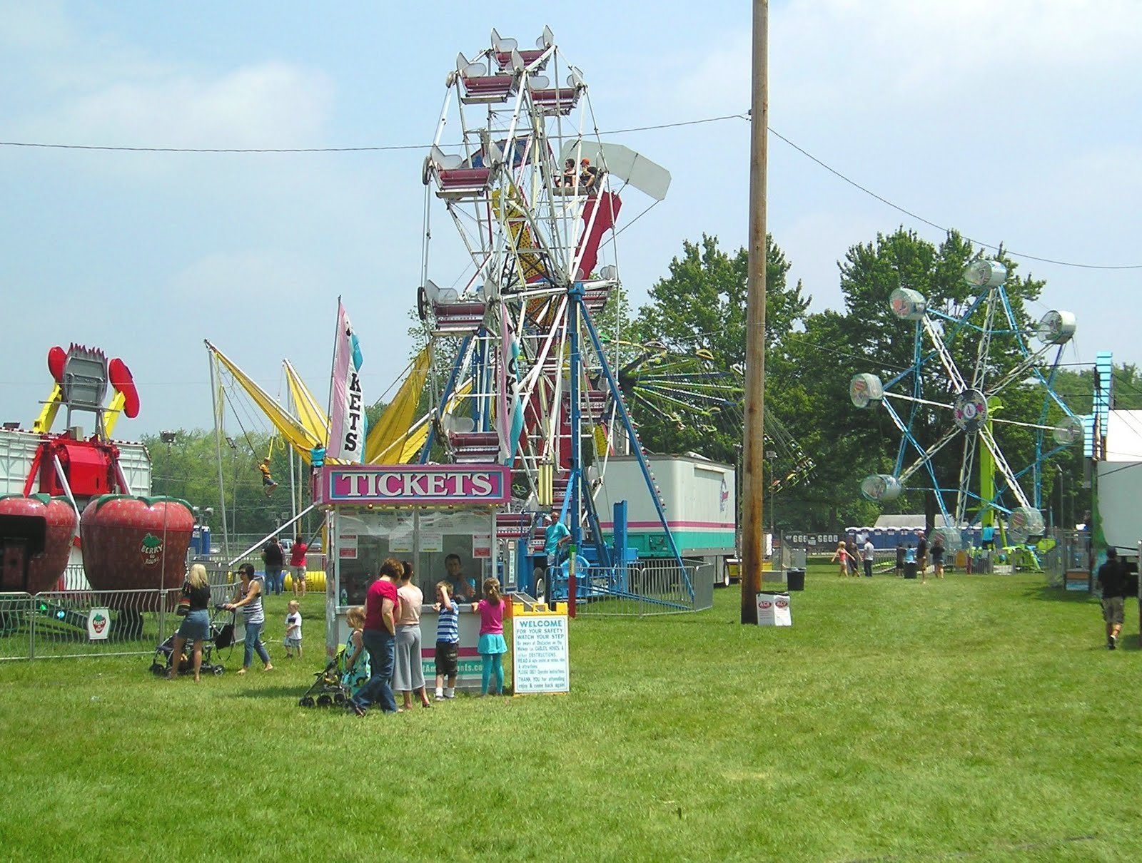 Whitehouse Cherry Fest Whitehouse, Ohio