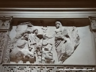 ara pacis eneas sacrifica penates guia brasileira  - Ara Pacis em 3D