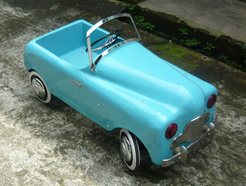 Pedal car df110