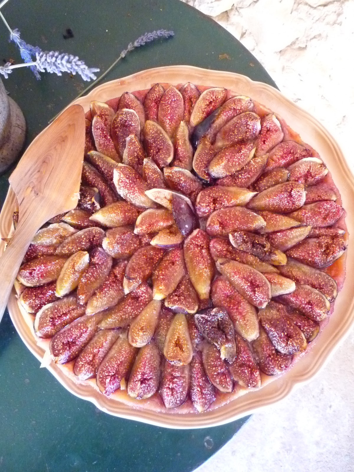 Gourmandises et Merveilles tarte fine aux figues et miel