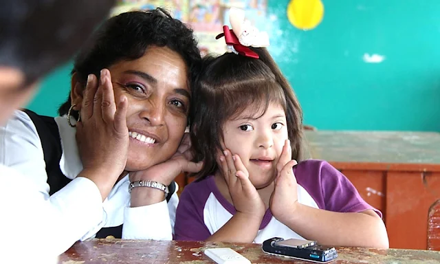 Escolares con discapacidad reciben educación en el Perú