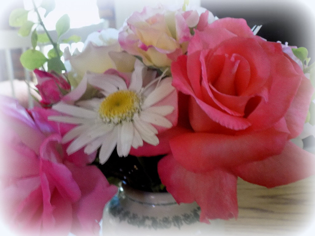 Crafty Home Cottage Roses & A Goodwill Vase