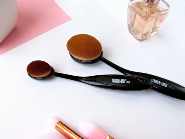 Makeup Brushes for Beauty Lovers on a Budget, rose gold brushes, oval brushes