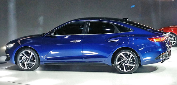 Burlappcar: New Hyundai LaFesta