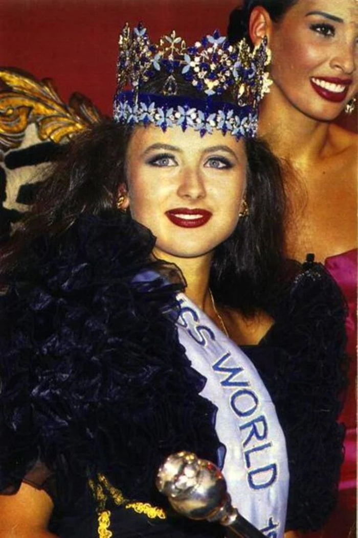 Miss World Of 1992 – Julia Kourotchkina