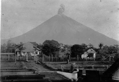 gunung semeru tahun 1900