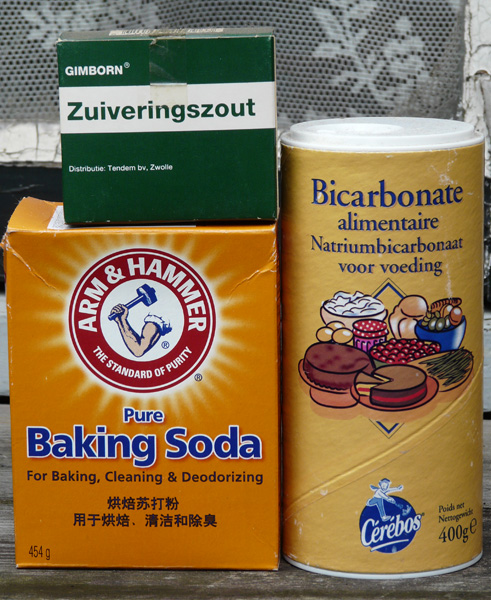 Huis-Tuin-En-Keuken: C: Baking Soda, Zuiveringszout Etc.