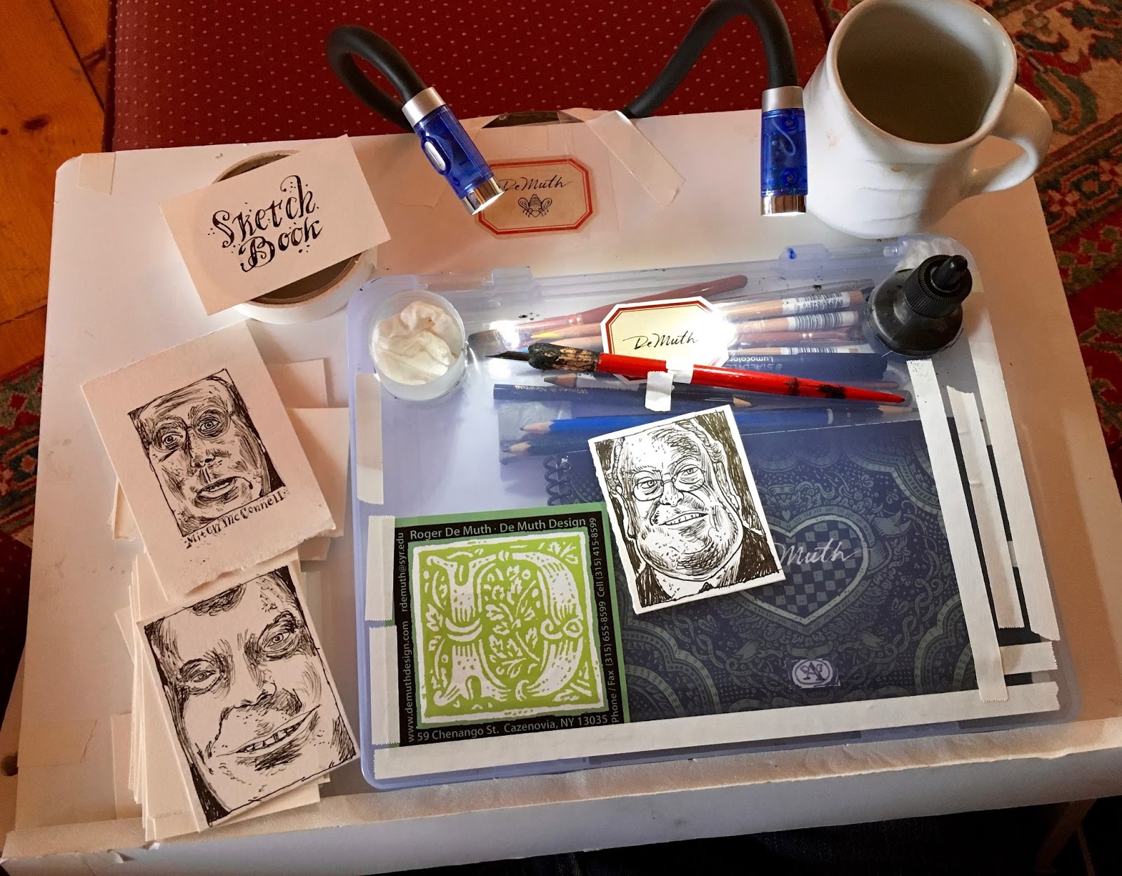 Drawing Lap Desk With Led Lights Cup Holder Ink Les Chambres I Can Watch Donald Trump Talk Drivel While Drawing Away Inside The Portable Plastic Box Is A Sketchbook Paper And Enough Art Supplies To Open