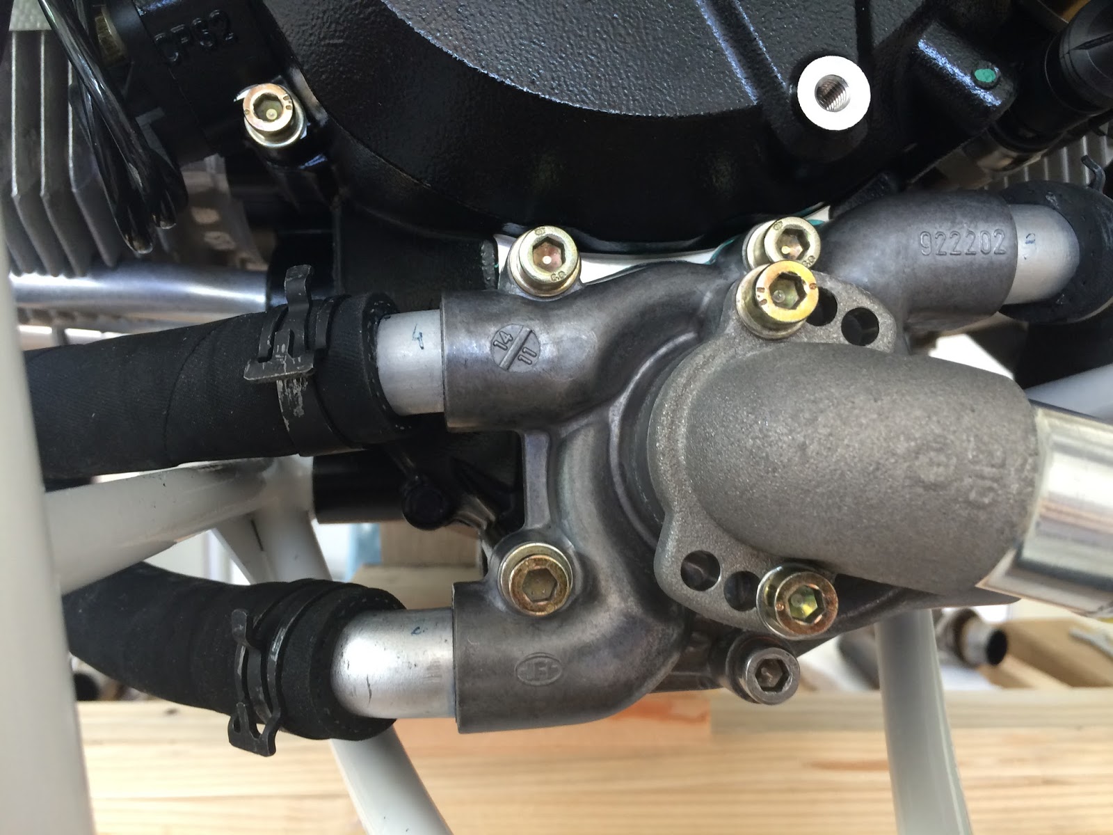 Wolfgang's RV12 ROTAX 912 iS Installation