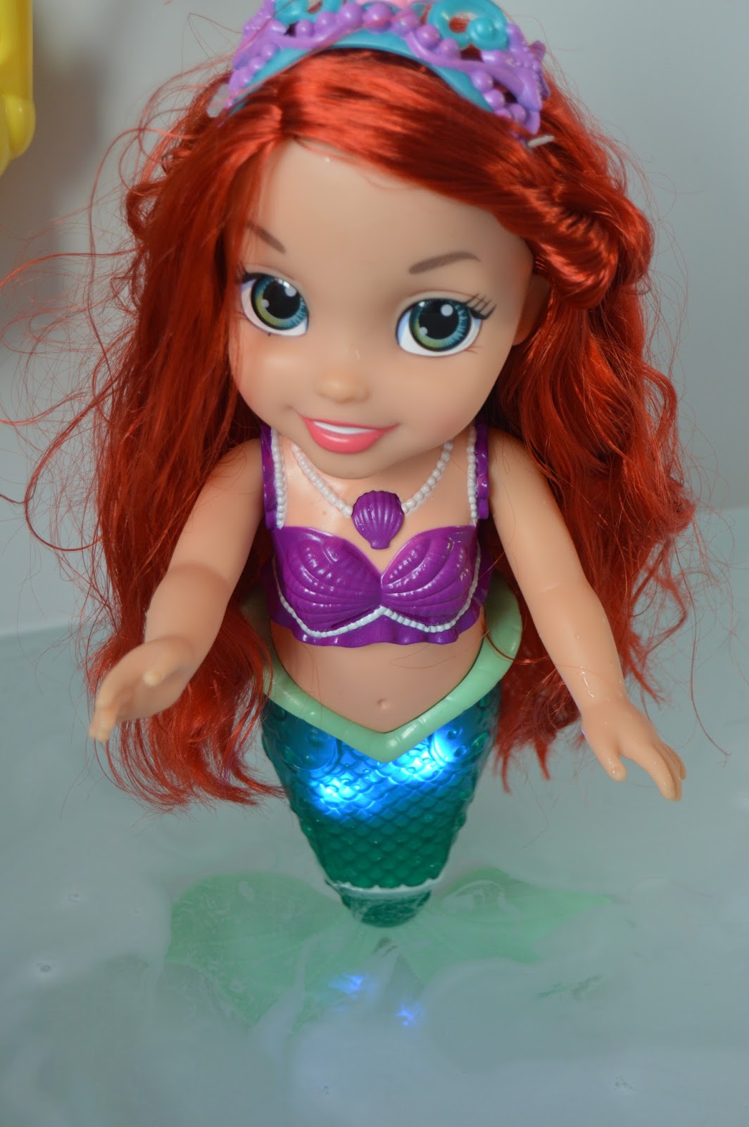 ariel colours of the sea