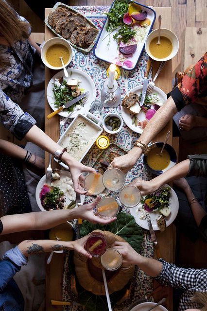 Italian Dining Etiquette: ​A Celebration of Food and Family