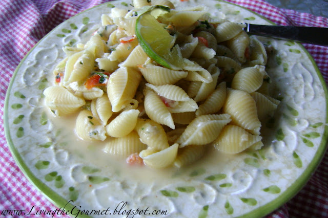 ole’! macaroni & creamy cheese sauce!