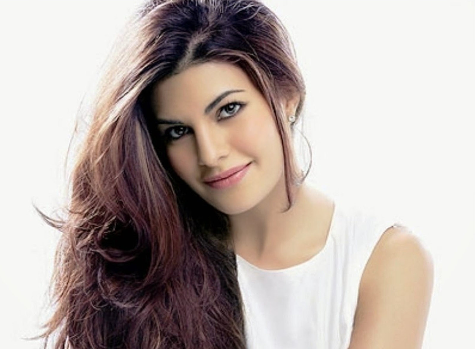 Jacqueline Fernandez Short Bio Celebrities Jpeg