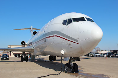 The Aero Experience: Sightings: Kalitta Charter B727 at Spirit of St. Louis Airport
