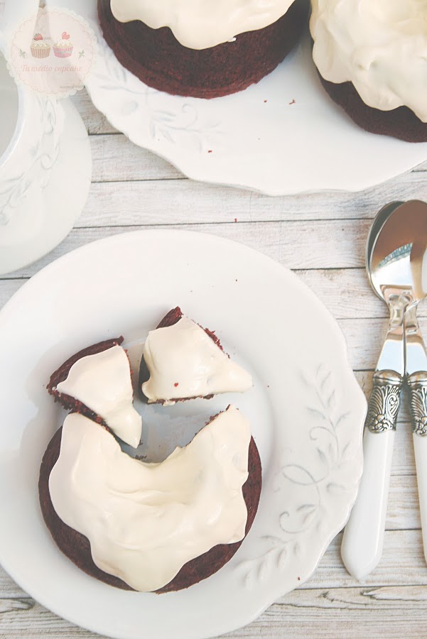 red-velvet-bundt-cake