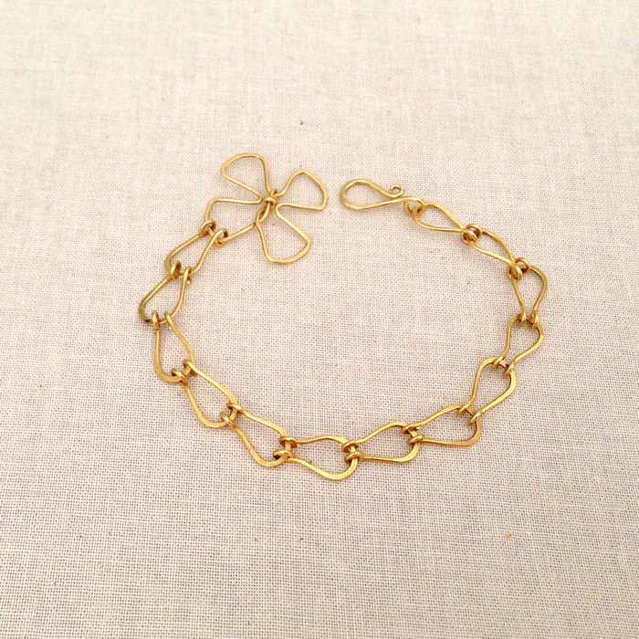 Teardrop Link Handmade Bracelet Chain DIY with free tutorial at Lisa Yang's Jewelry Blog
