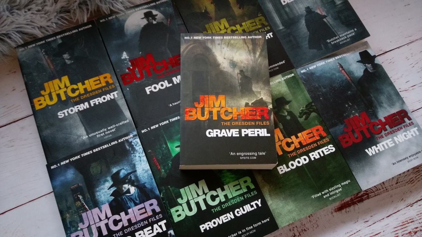 Bare et kapitel mere Grave Peril af Jim Butcher