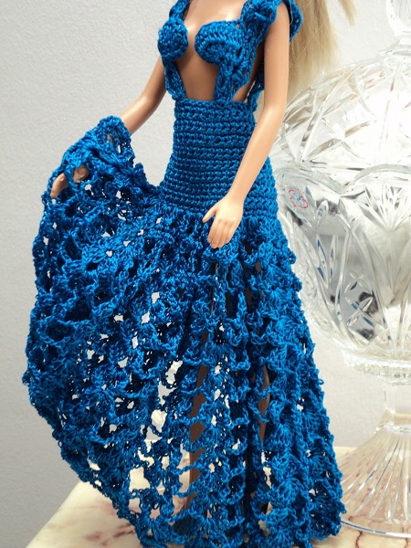 DIY Como Fazer Vestido de Crochê Para Barbie Passo a Passo Parte 1 Com  Pecunia Milliom Crochê 