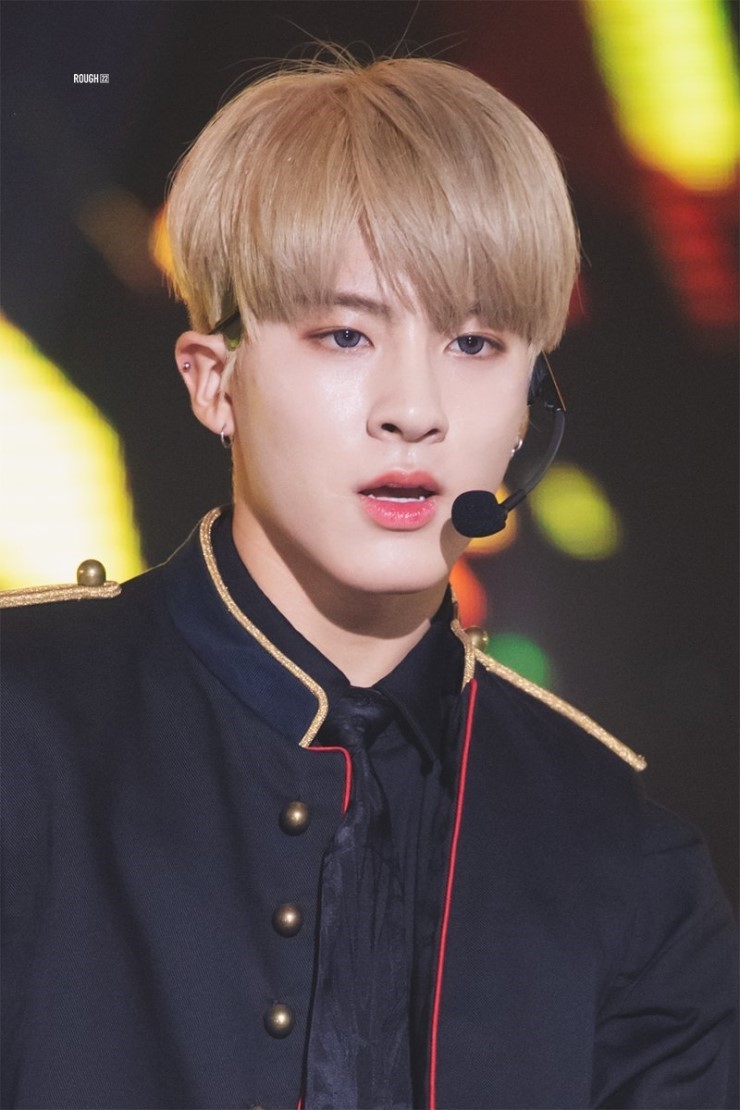 어제자 더보이즈 TMA 무대 + 직찍 | 인스티즈