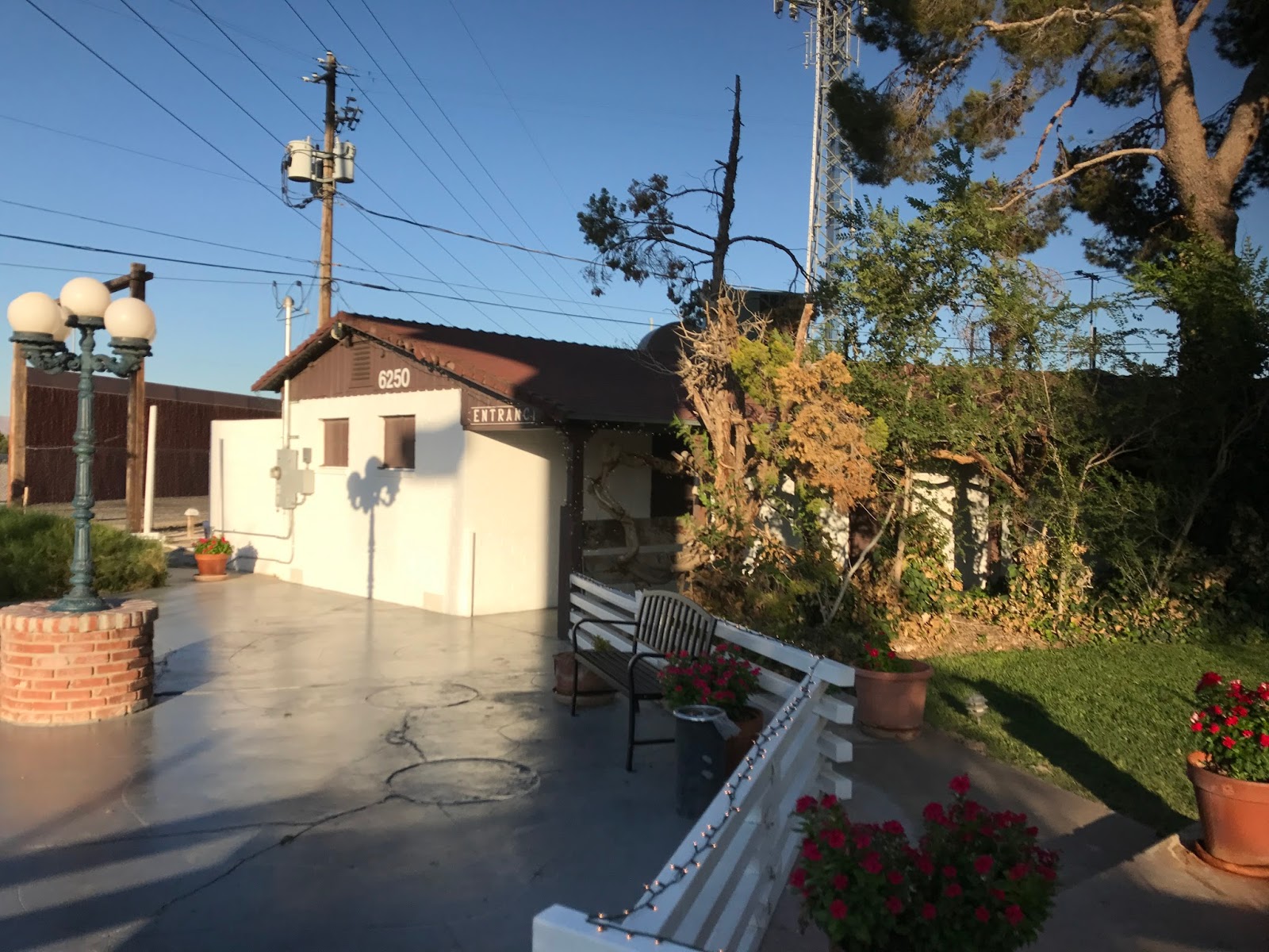 This Makes Me Happy Bob Taylor's Original Ranch House