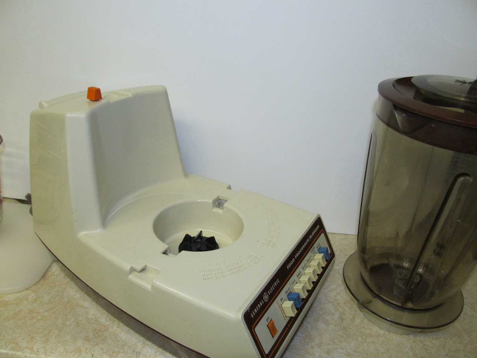 Know this appliance? How do I use it? General Electric Food Processor