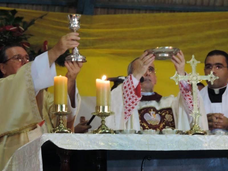 Pílulas Litúrgicas Fotos da Posse de Dom Henrique Soares em Palmares