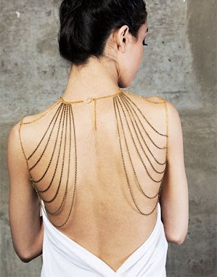 Bodychain - Moda acessório in da estação primavera-verão 2016 Bodychain - Moda acessório in da estação primavera-verão 2016