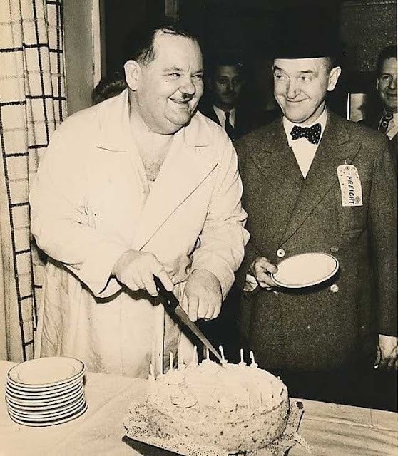 Laurel & Hardy on Hardy's 50th birthday, 18 January 1942 worldwartwo.filminspector.com