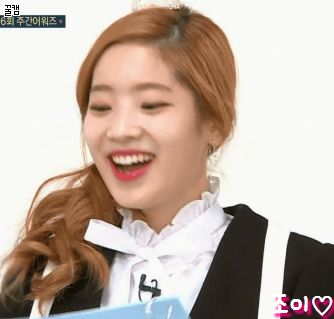 오늘자 주간아이돌 여친 신비랑 트와이스 다혀니.gif | 인스티즈