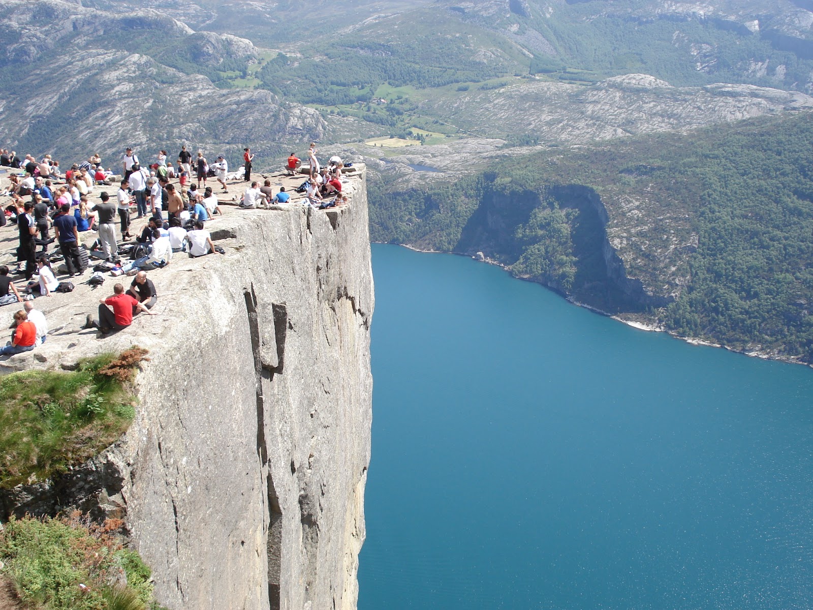 Norwegia oczami Eve: Trolltunga i Preikestolen - miejsca ...
