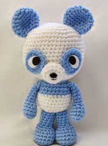 http://translate.google.es/translate?hl=es&sl=en&tl=es&u=http%3A%2F%2Fwww.amigurumitogo.com%2F2014%2F08%2Fpanda-amigurumi-free-pattern.html